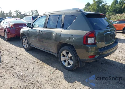 2016 Jeep Compass Sport z USA, uszkodzony, nr VIN 1C4NJDBB4GD506331